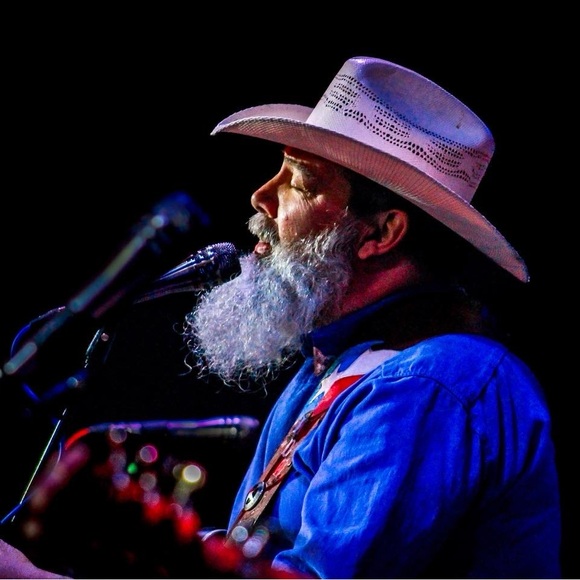 Meet your Posher, Dana - Picture 2 of 4